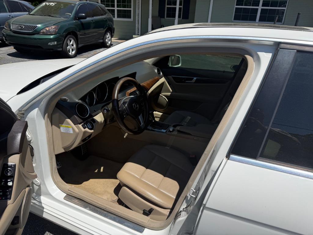 2014 Mercedes-Benz C-Class C250 Sport - Photo 8