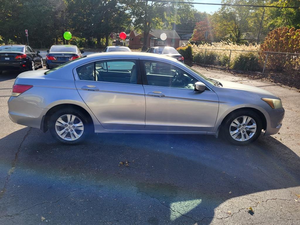 2009 Honda Accord LX-P's photo